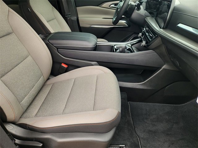 New 2025 Chevrolet Traverse LT w/ Enhanced Driving Package image 11