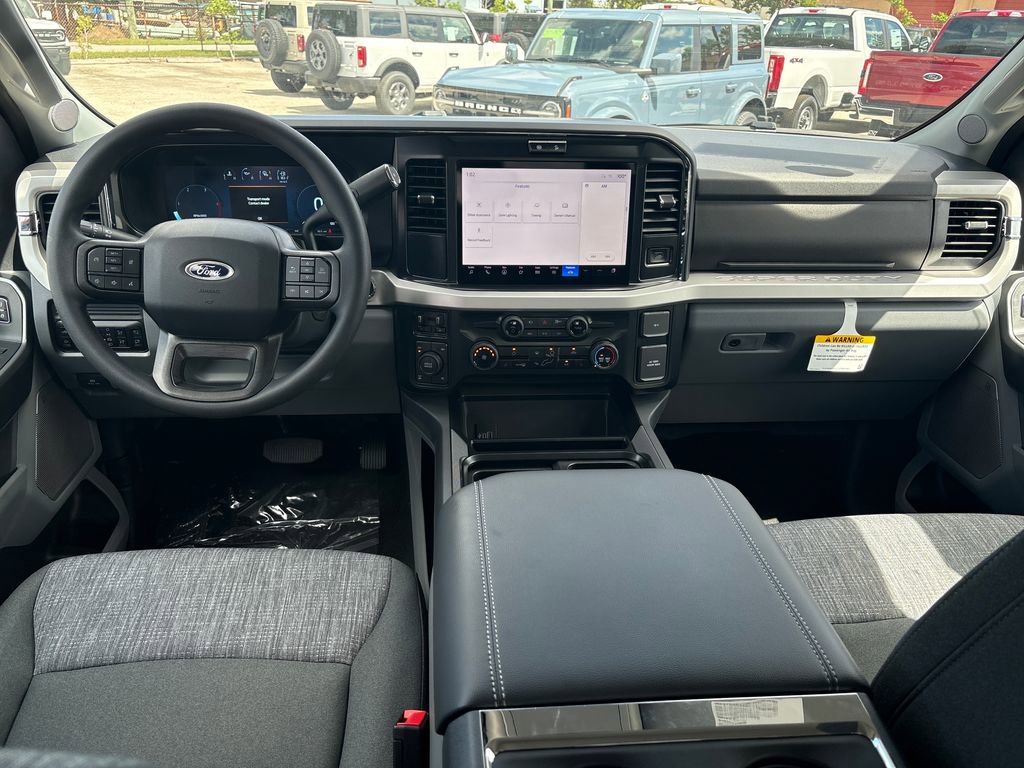 New 2026 Ford F250 XLT w/ XLT Premium Package AWD/4WD image 10