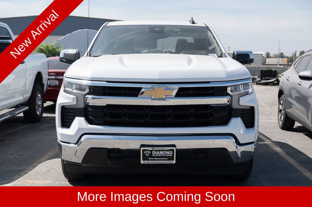 Used 2025 Chevrolet Silverado 1500 LT AWD/4WD image 2