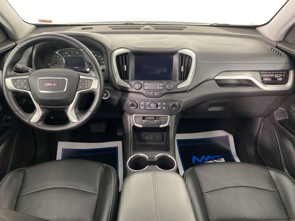 Used 2023 GMC Terrain SLT image 32