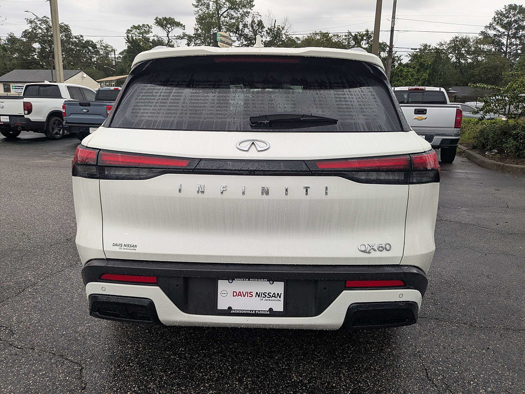 Used 2024 INFINITI QX60 Luxe FWD image 6