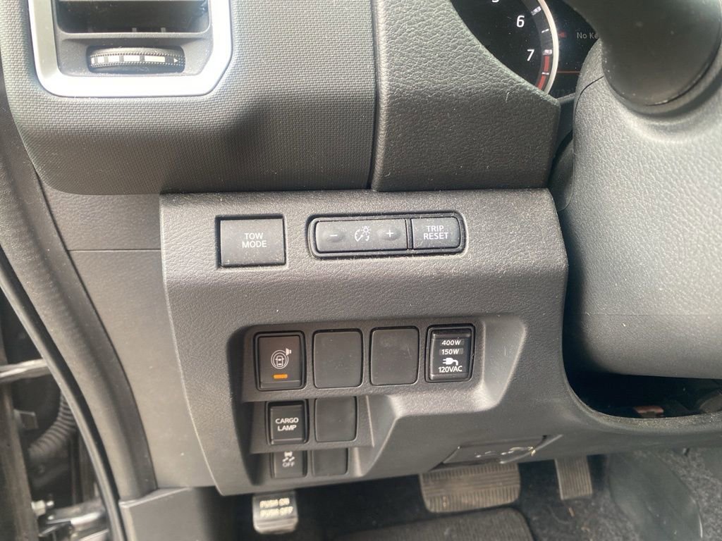 Used 2024 Nissan Frontier SV w/ SV Convenience Package image 18