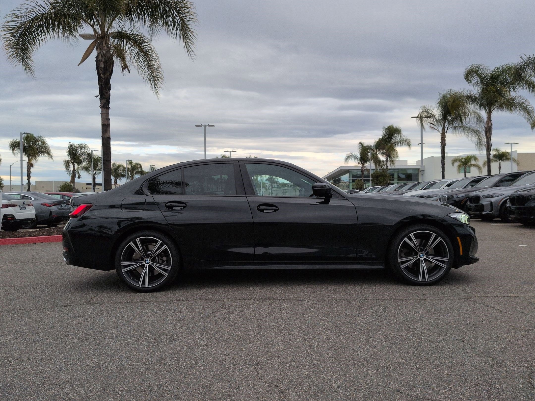 Certified 2023 BMW 330i Sedan w/ Premium Package image 11