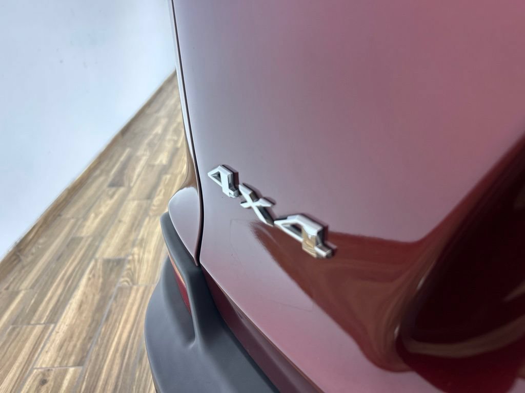 Certified 2019 Jeep Cherokee Latitude Plus w/ Cold Weather Group AWD/4WD image 23