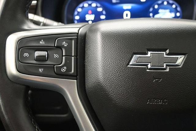 Used 2023 Chevrolet Suburban Z71 w/ Luxury Package AWD/4WD image 28