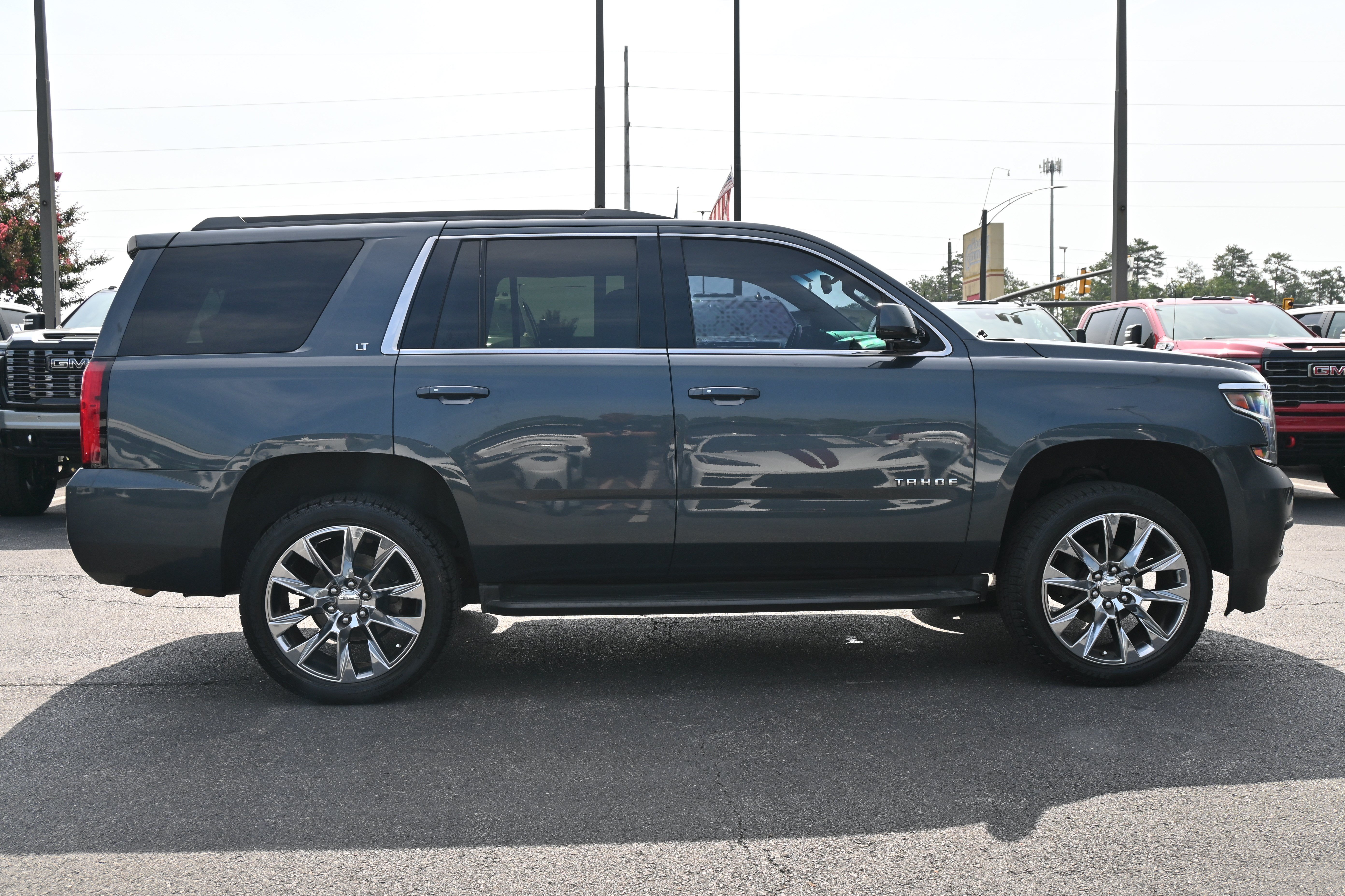 Used 2019 Chevrolet Tahoe LT RWD image 11