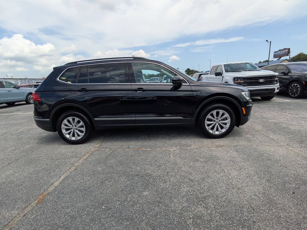 Used 2018 Volkswagen Tiguan SE FWD image 3