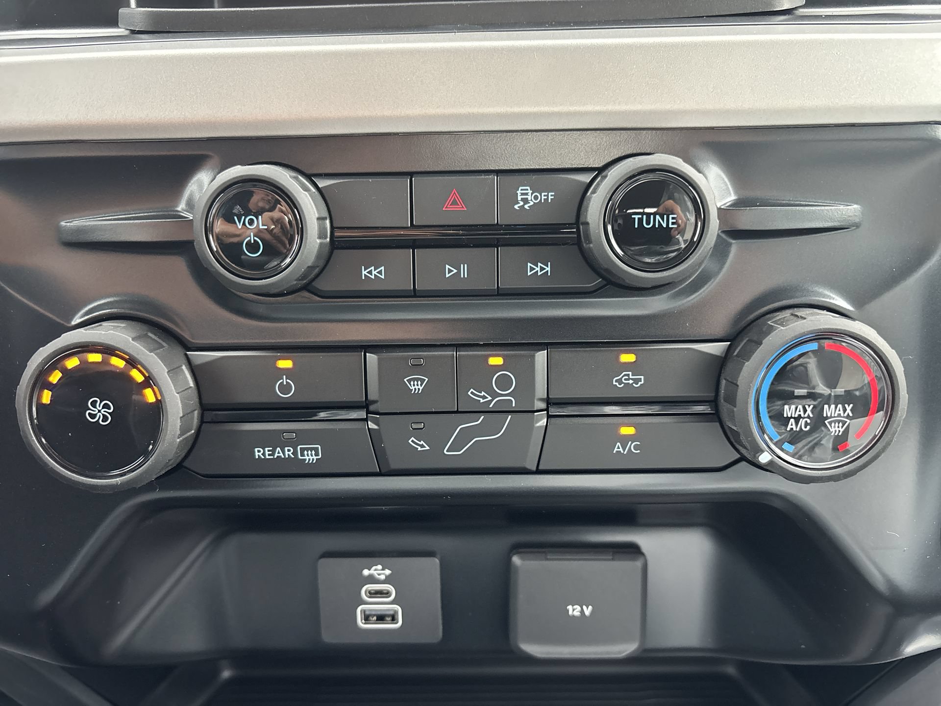 New 2026 Ford F550 4x4 Crew Cab image 11