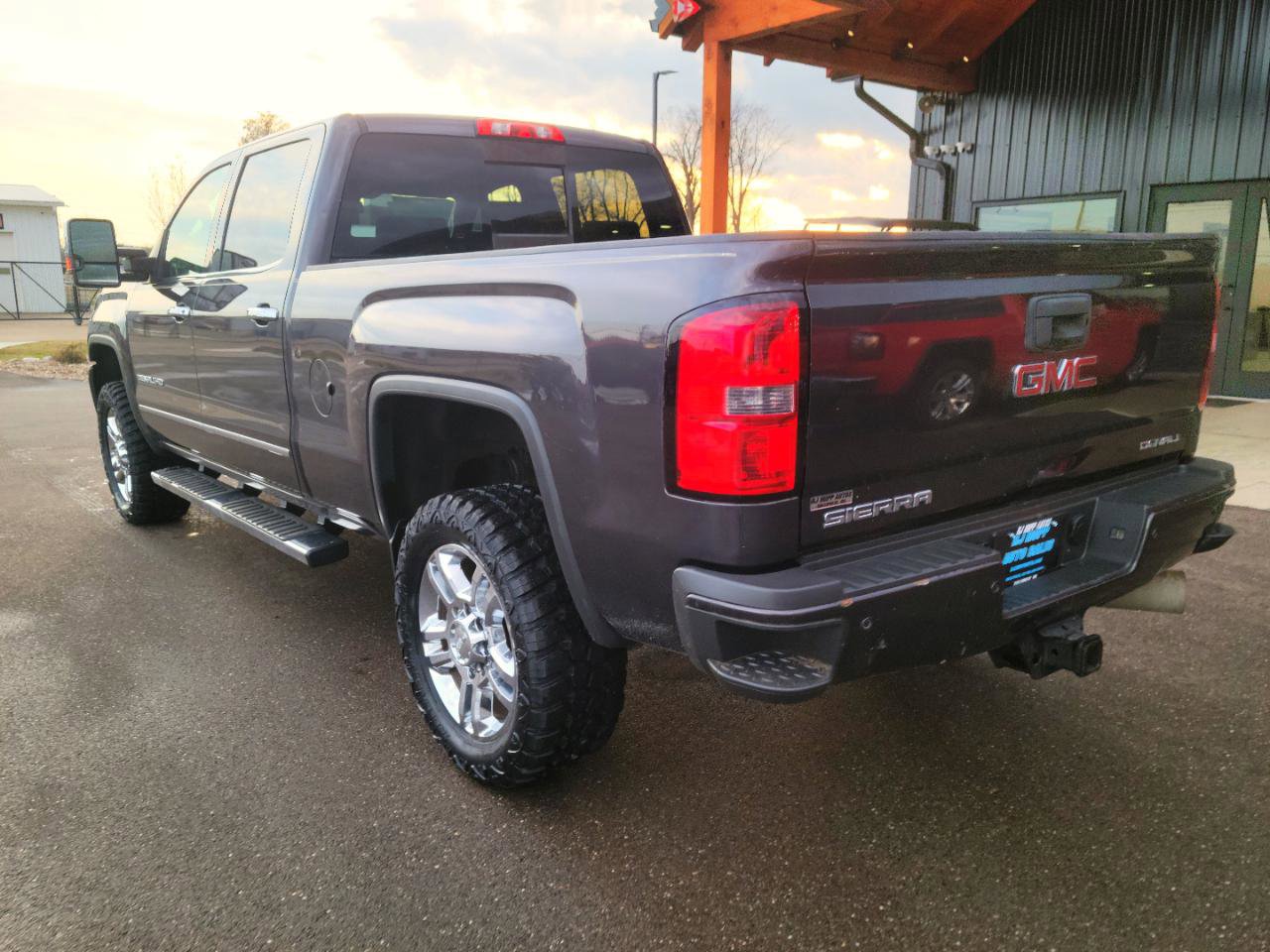 Used 2015 GMC Sierra 2500 Denali w/ Duramax Plus Package image 6