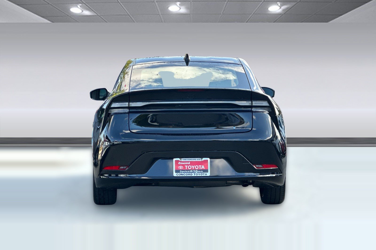 New 2027 Toyota Prius Plug-In Hybrid FWD image 10