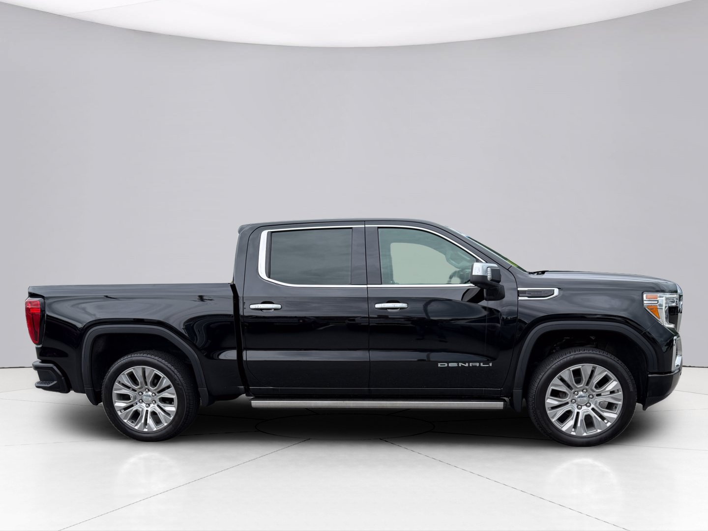 Used 2022 GMC Sierra 1500 Denali w/ Denali Premium Package AWD/4WD image 15
