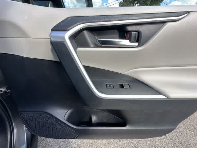 Used 2024 Toyota RAV4 XLE AWD/4WD image 22