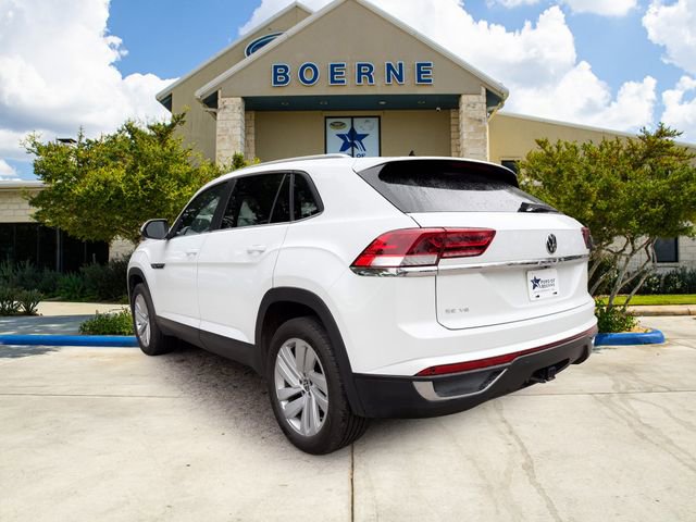 Used 2023 Volkswagen Atlas Cross Sport SE FWD image 3