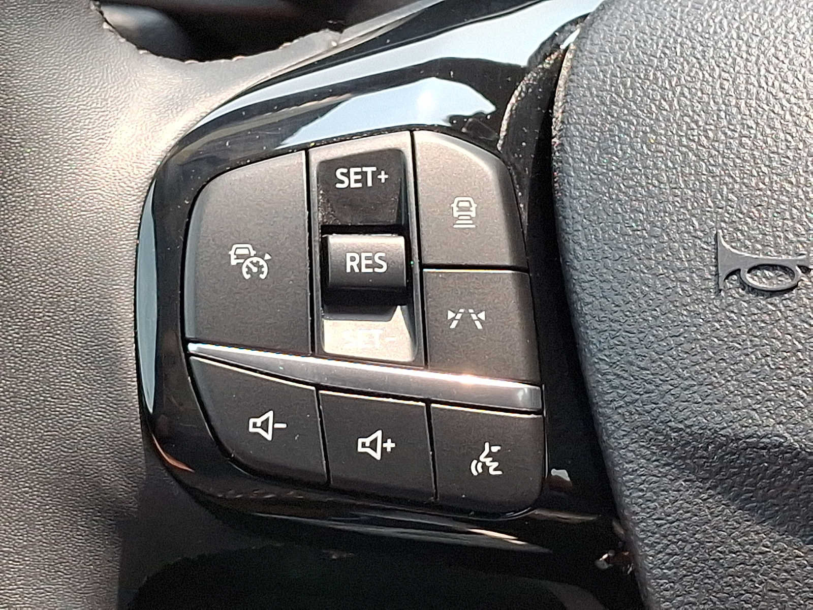 Certified 2023 Ford Escape Active w/ Tech Pack #2 AWD/4WD image 22