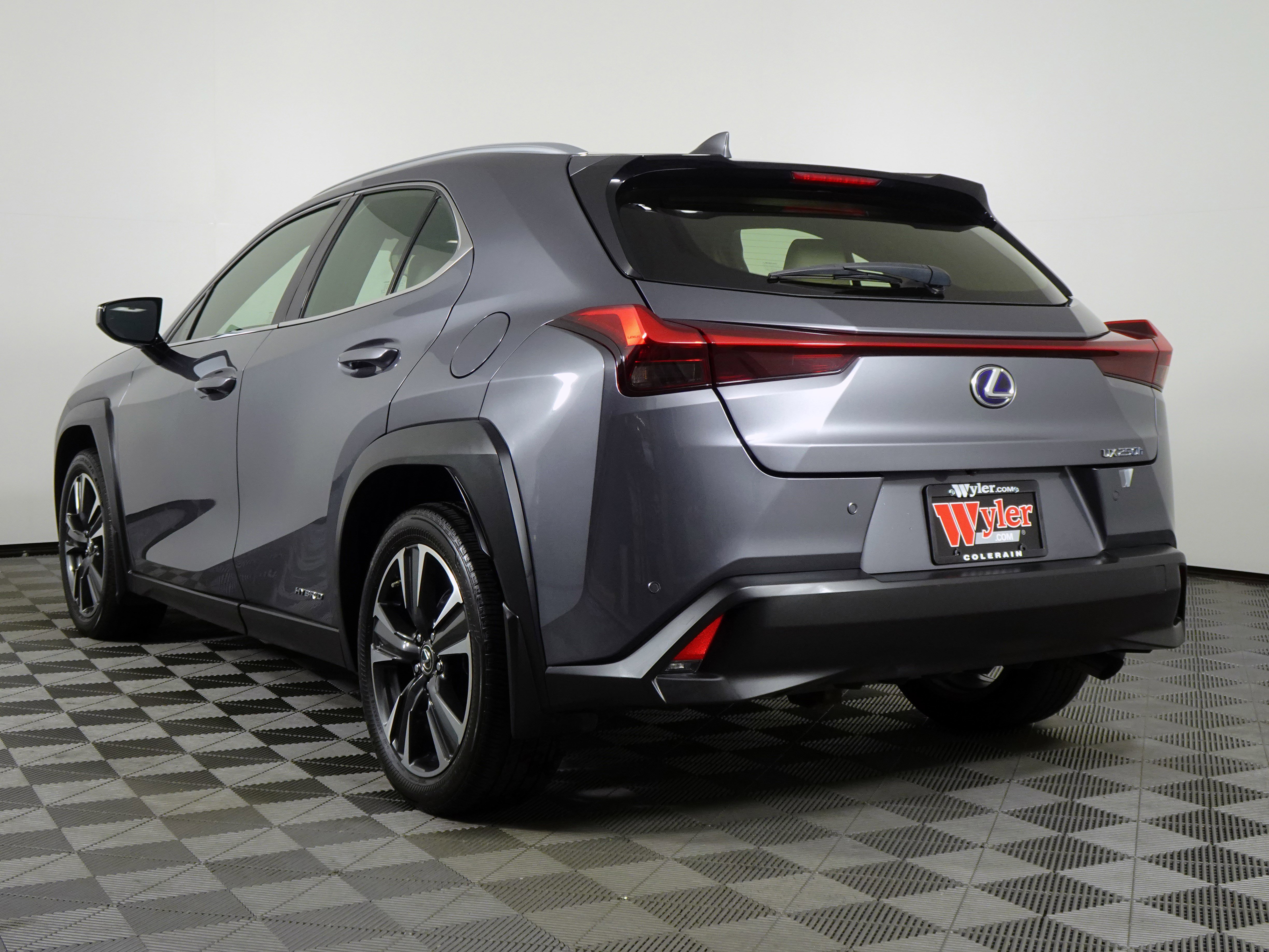Used 2020 Lexus UX 250h w/ Premium Package image 42