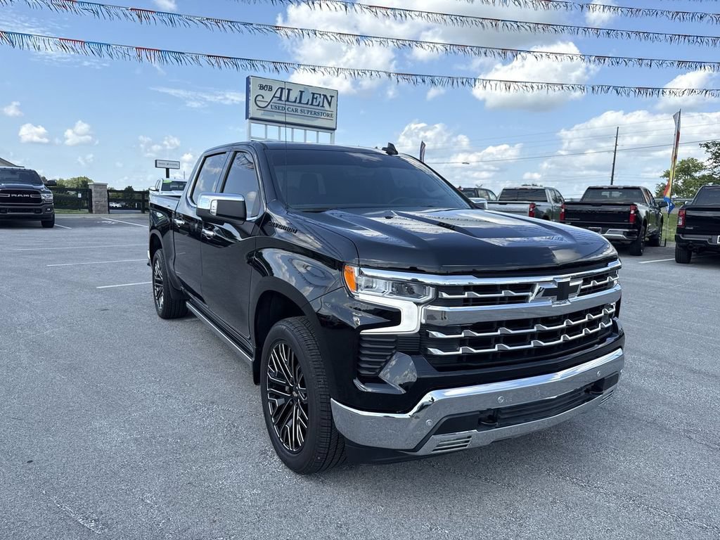 Used 2026 Chevrolet Silverado 1500 LTZ w/ LTZ Premium Package AWD/4WD image 15