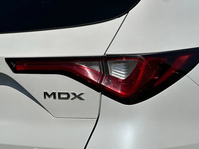 Used 2023 Acura MDX w/ Technology Package AWD/4WD image 11
