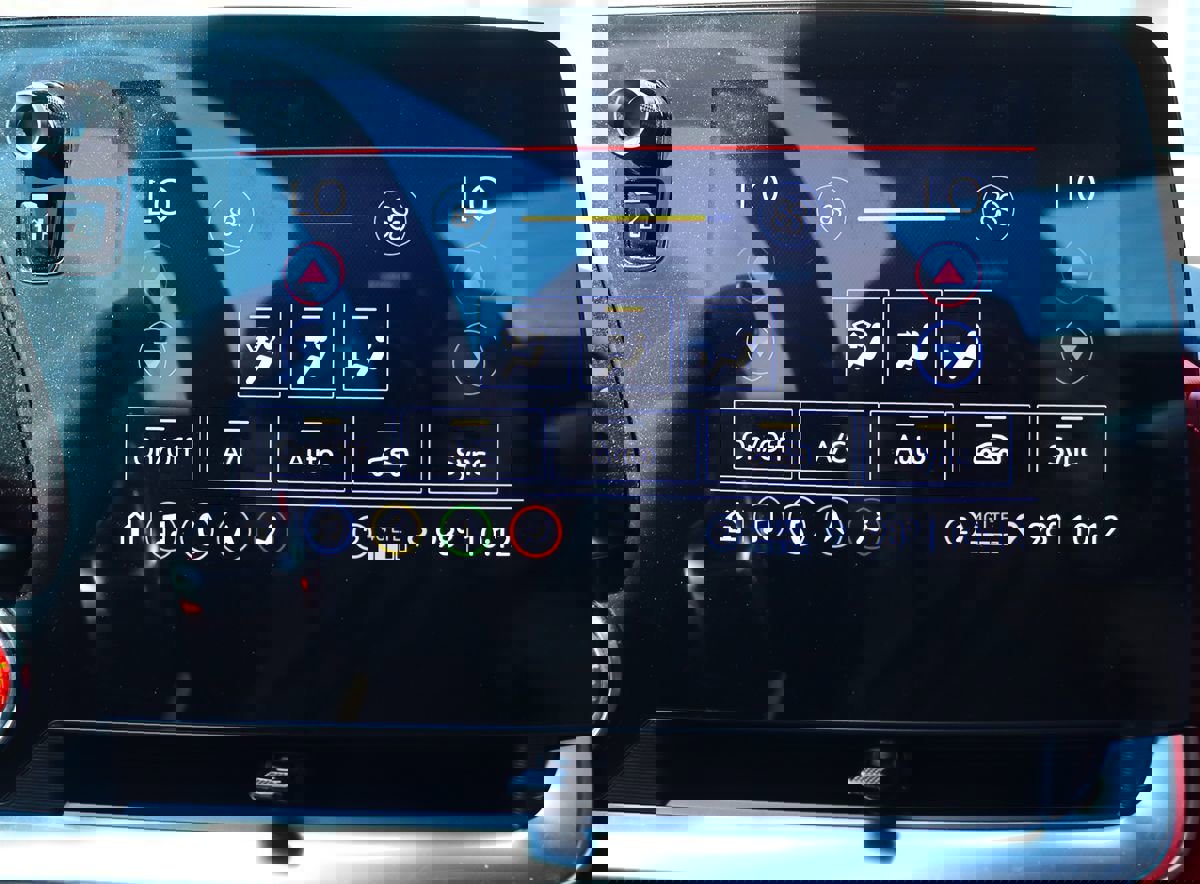 Used 2023 Chevrolet Corvette Stingray Premium Conv w/ Z51 Performance Package image 53