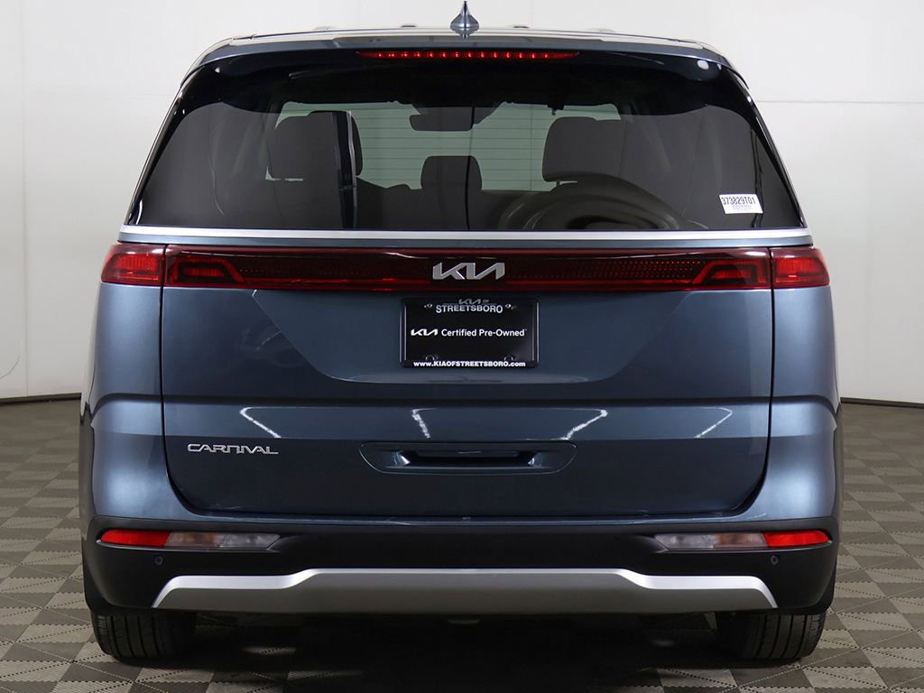 Used 2024 Kia Carnival EX FWD image 14