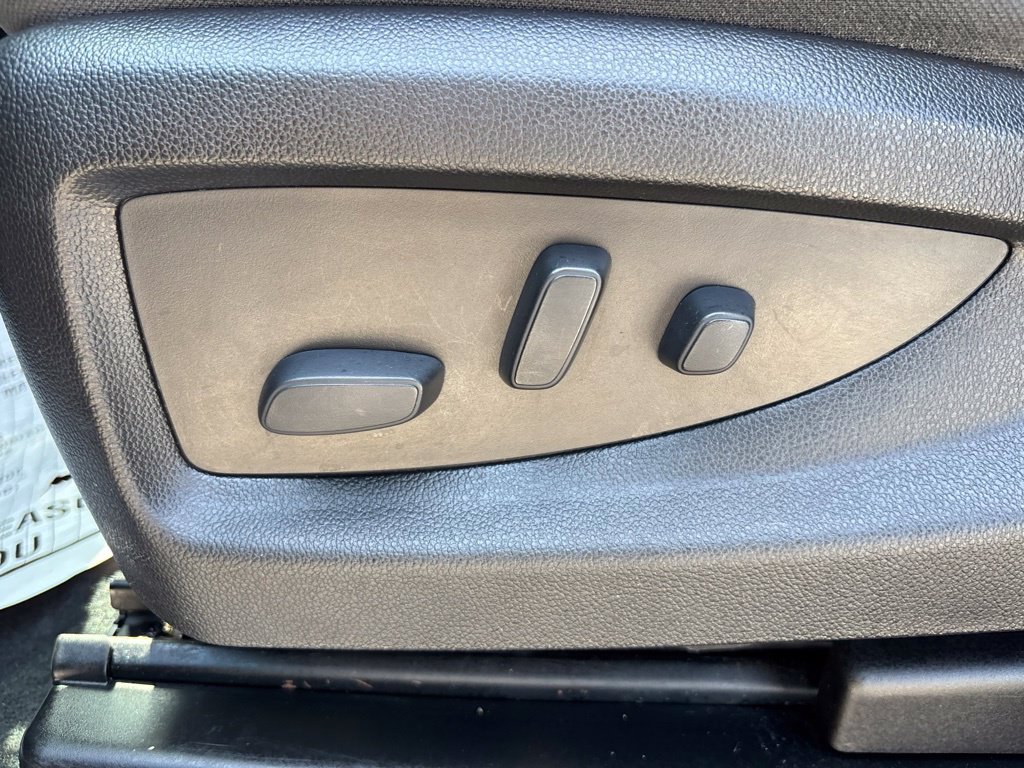 Used 2019 Chevrolet Silverado 1500 LT w/ All Star Edition AWD/4WD image 18