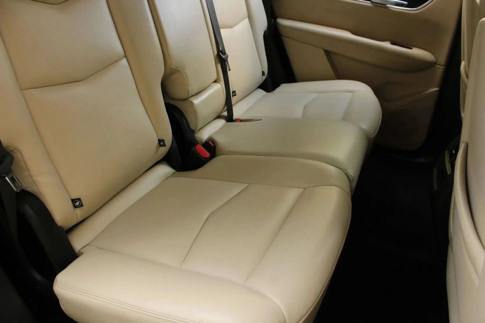 Used 2018 Cadillac XT5 AWD image 29