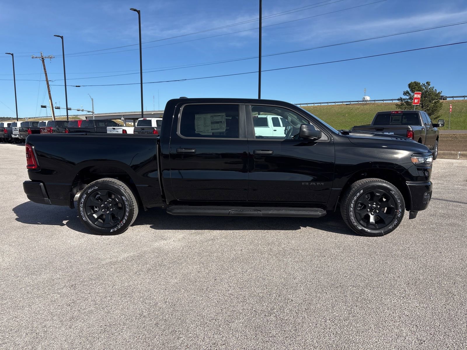 New 2026 RAM 1500 Express image 7