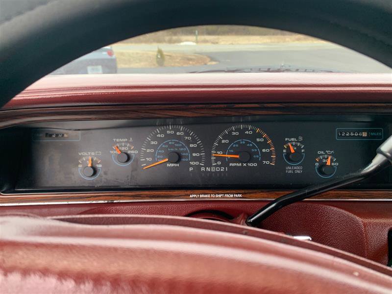 Used 1992 Oldsmobile Custom Cruiser image 15