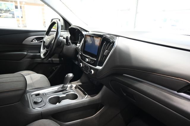 Used 2018 Chevrolet Traverse LT AWD/4WD image 14