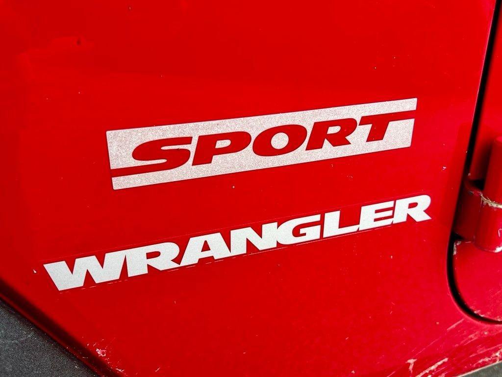 Used 2012 Jeep Wrangler Sport AWD/4WD image 11