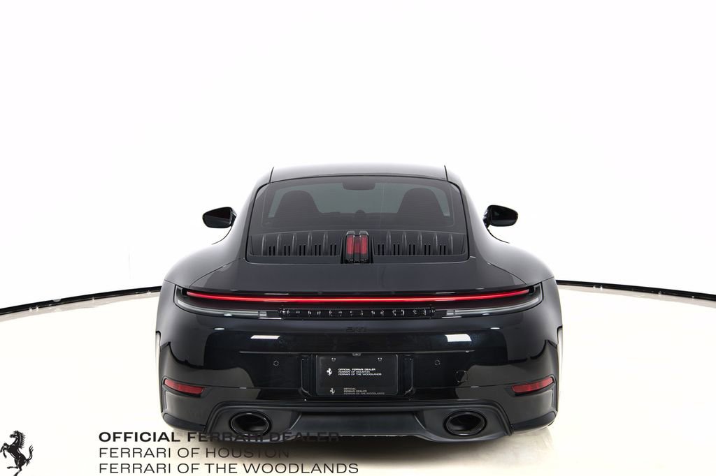 Used 2025 Porsche 911 Carrera image 7