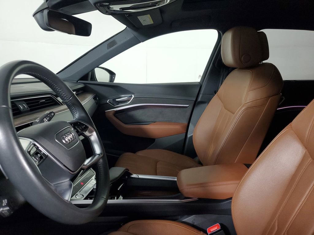 Used 2019 Audi e-tron Prestige w/ Prestige Package image 20