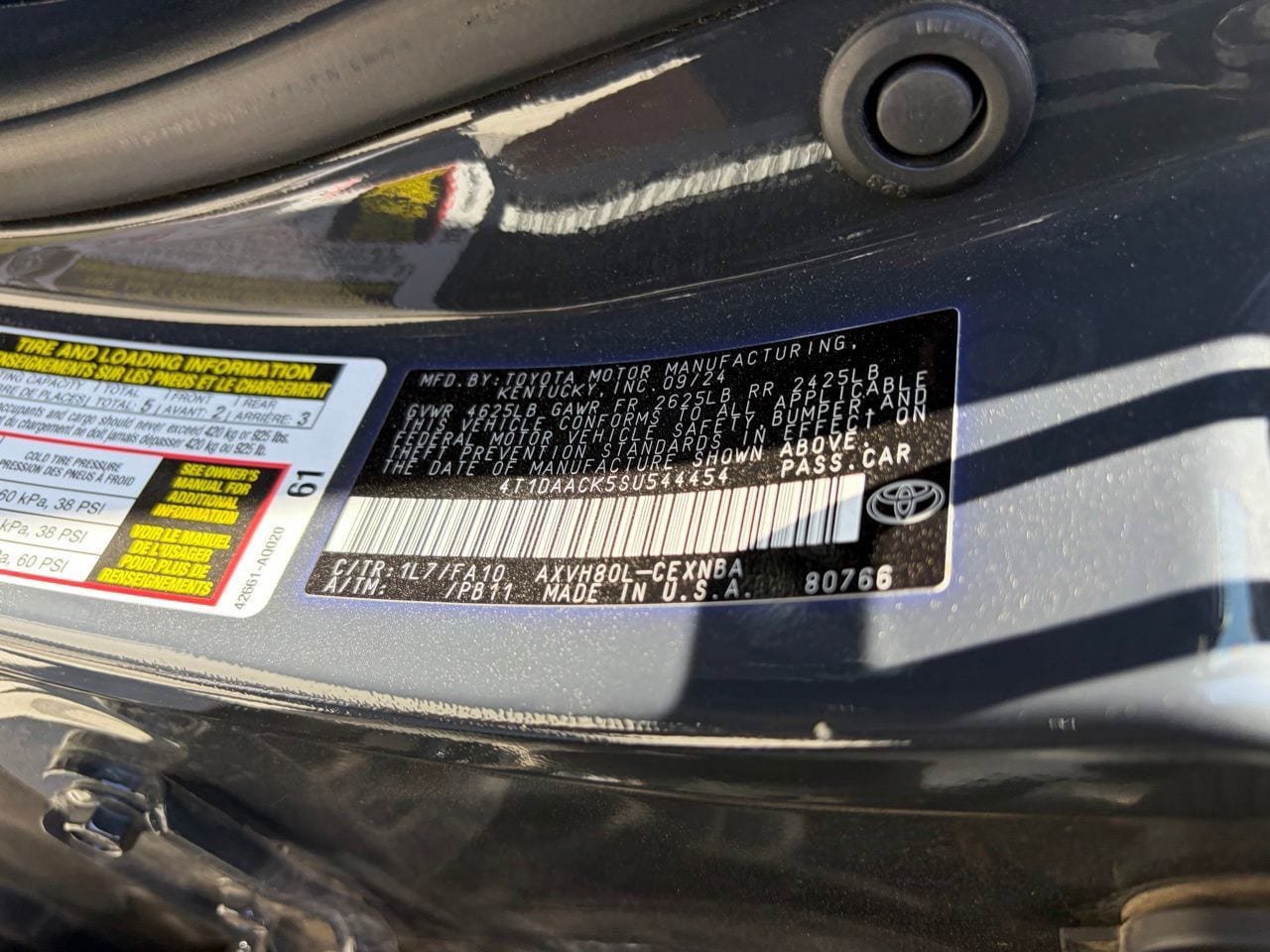 Used 2025 Toyota Camry LE FWD image 12