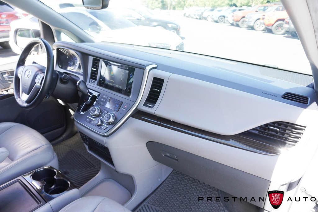 Used 2015 Toyota Sienna XLE w/ XLE Navigation Package AWD/4WD image 24