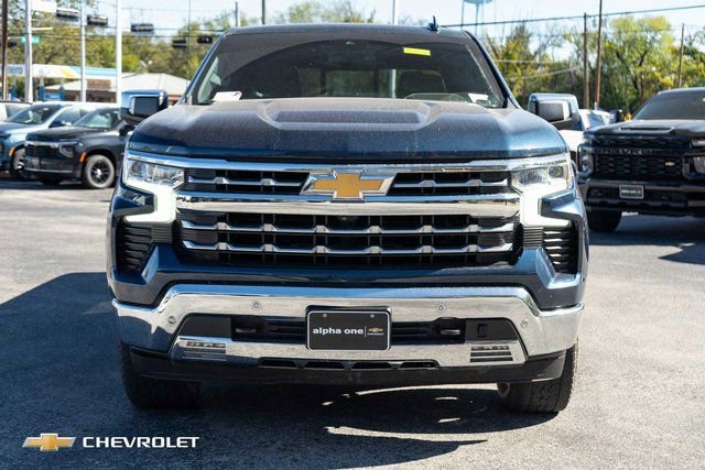 Used 2022 Chevrolet Silverado 1500 LTZ image 2