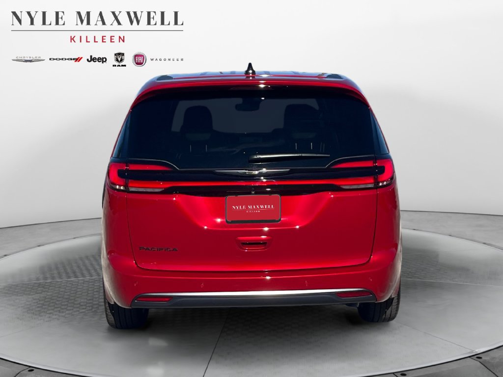 New 2026 Chrysler Pacifica Select FWD image 15