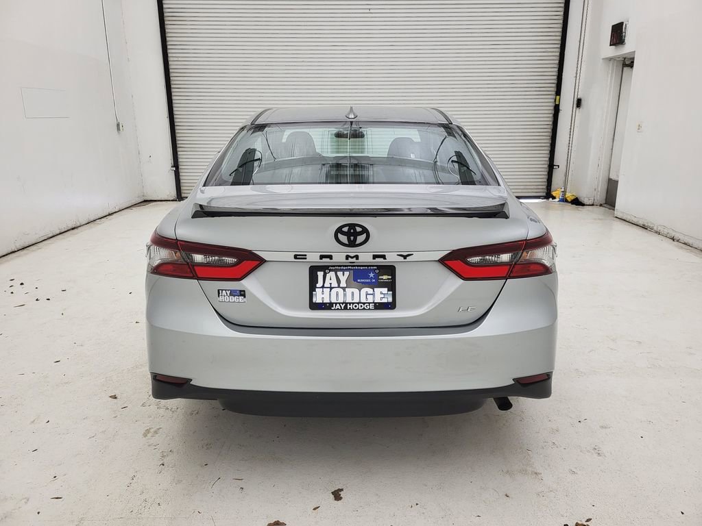 Used 2022 Toyota Camry LE image 14