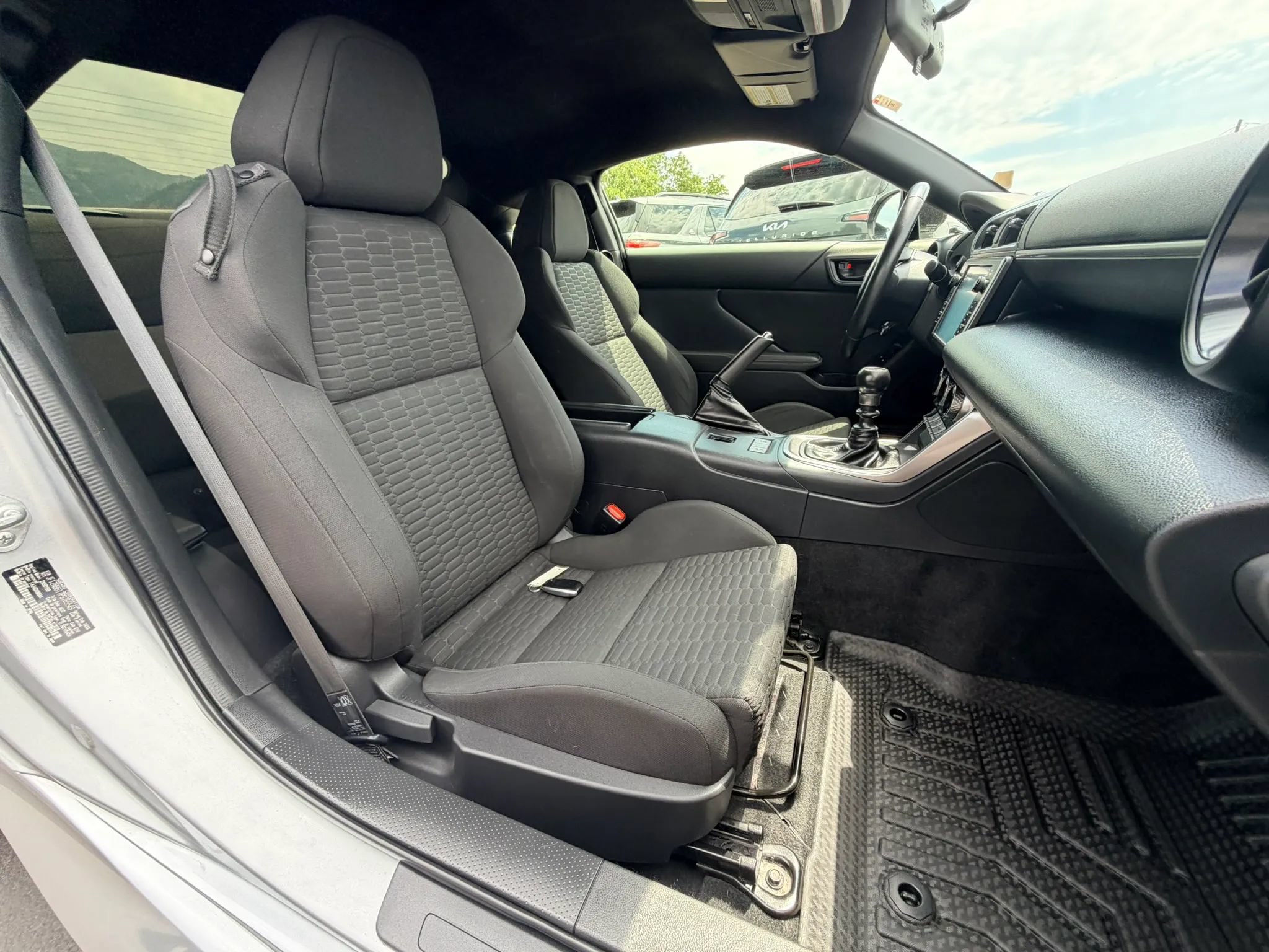 Used 2023 Toyota GR86 w/ ALL Weather Mat Package (TMS) RWD image 19