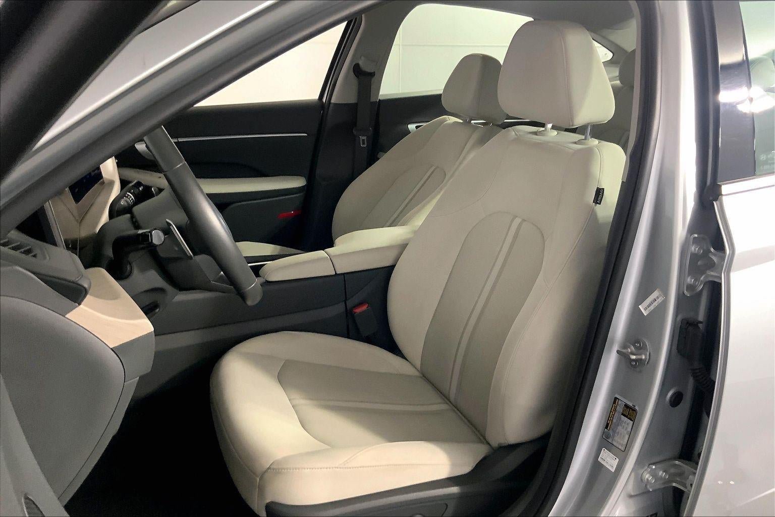 Used 2025 Hyundai Sonata SEL FWD image 22