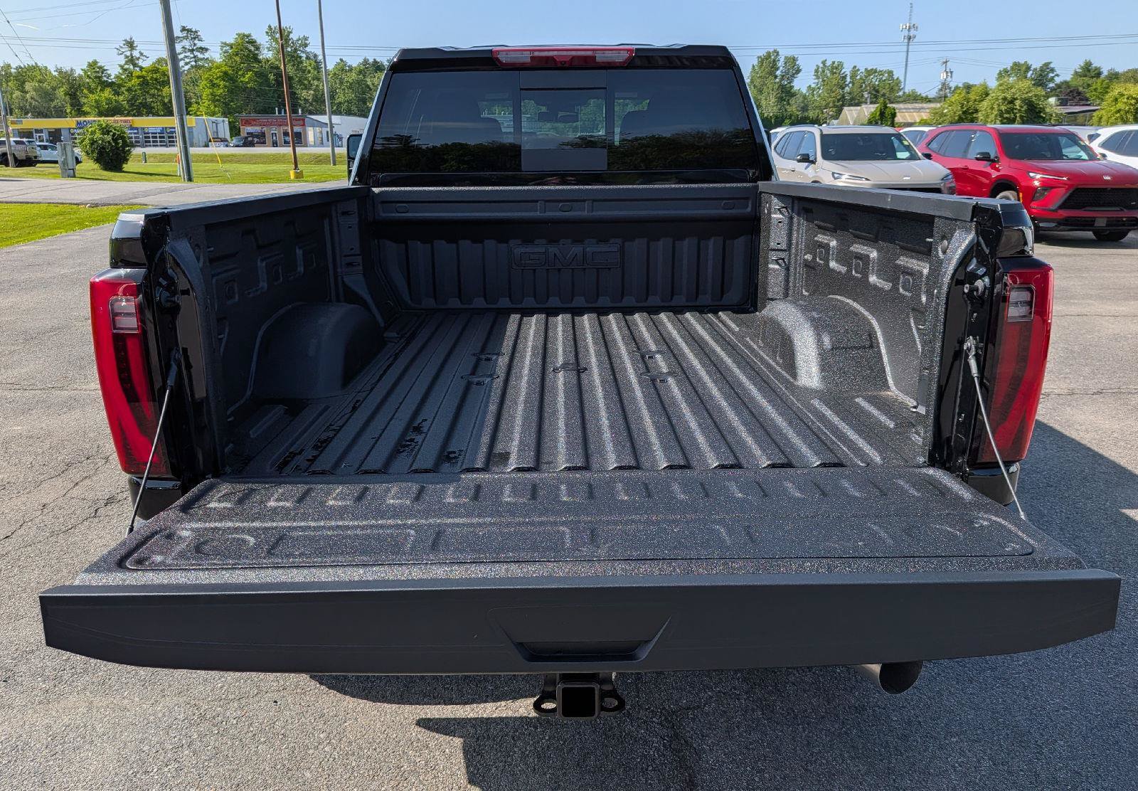 New 2026 GMC Sierra 2500 SLT w/ SLT Premium Package AWD/4WD image 10