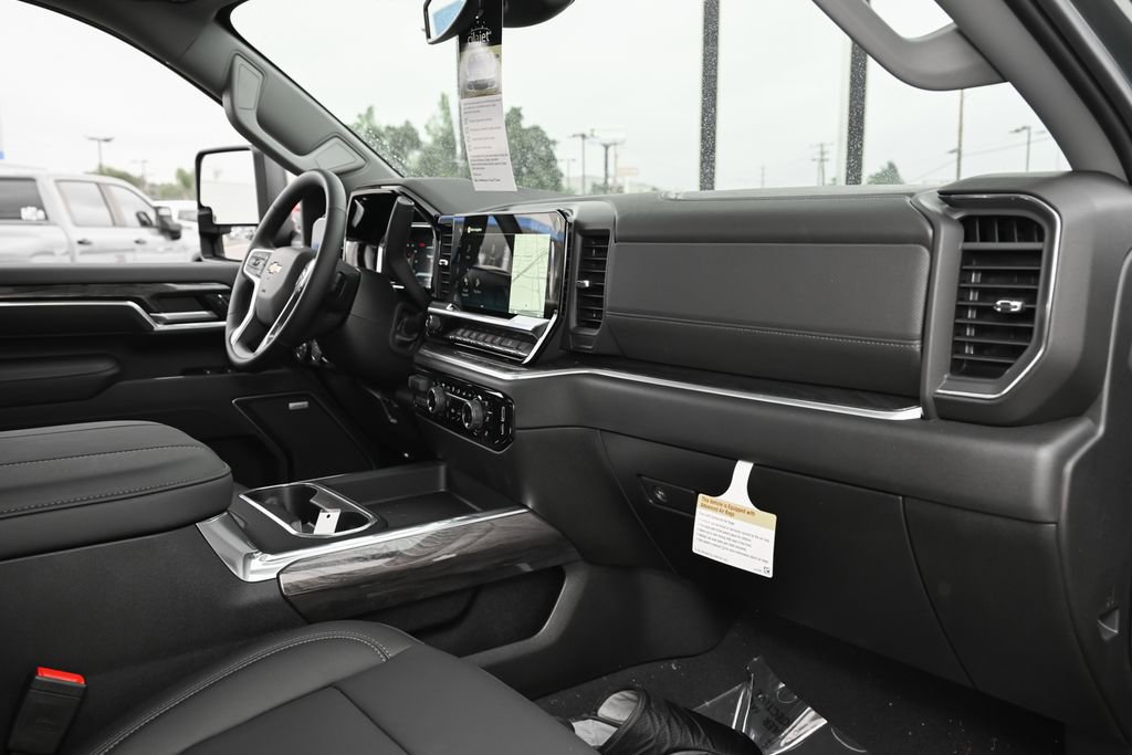 New 2026 Chevrolet Silverado 2500 LTZ w/ LTZ Plus Package AWD/4WD image 45