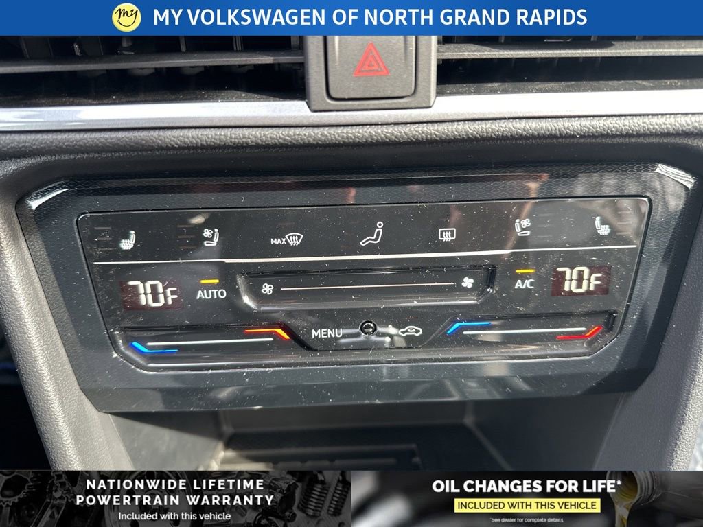 New 2026 Volkswagen Taos SEL image 24