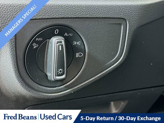 Certified 2022 Volkswagen Atlas SE w/ Panoramic Sunroof Package image 10