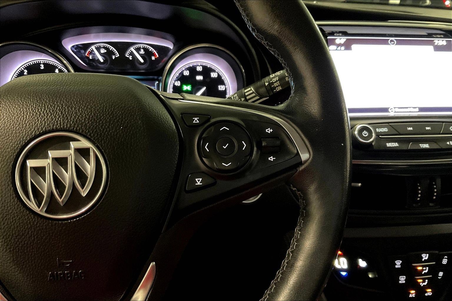 Used 2020 Buick Envision Essence FWD image 12