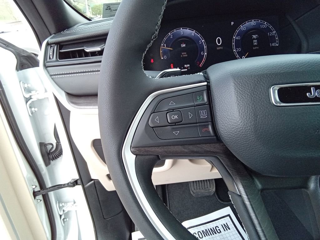 New 2026 Jeep Grand Cherokee Limited w/ Limited Altitude Package image 17