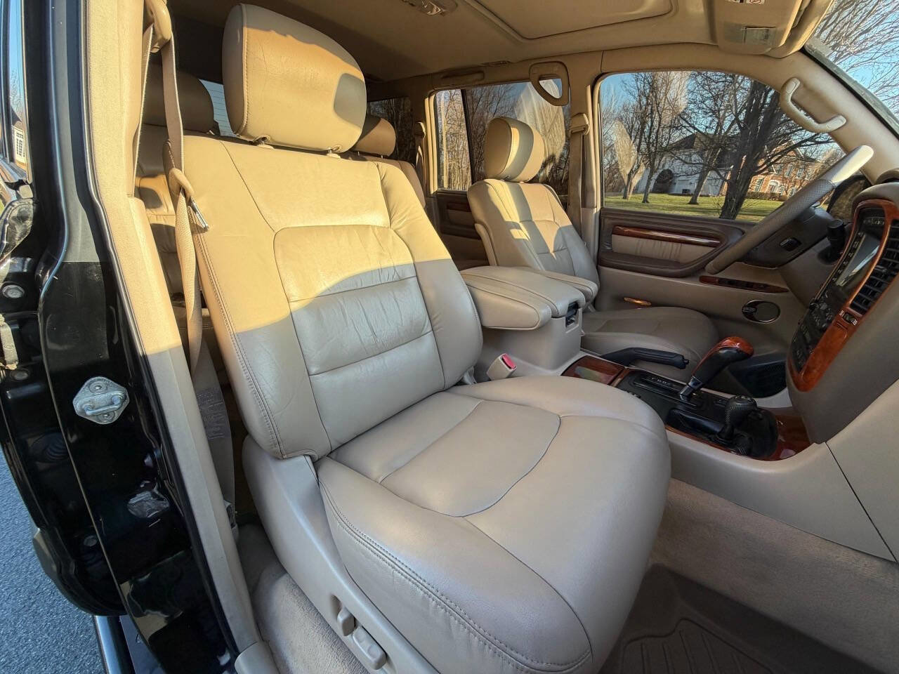 Used 2002 Lexus LX 470 Base 4WD 4dr SUV image 30