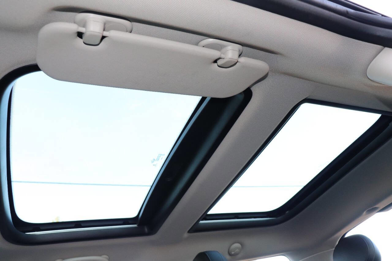 Used 2016 MINI Cooper 2-Door Hardtop image 23