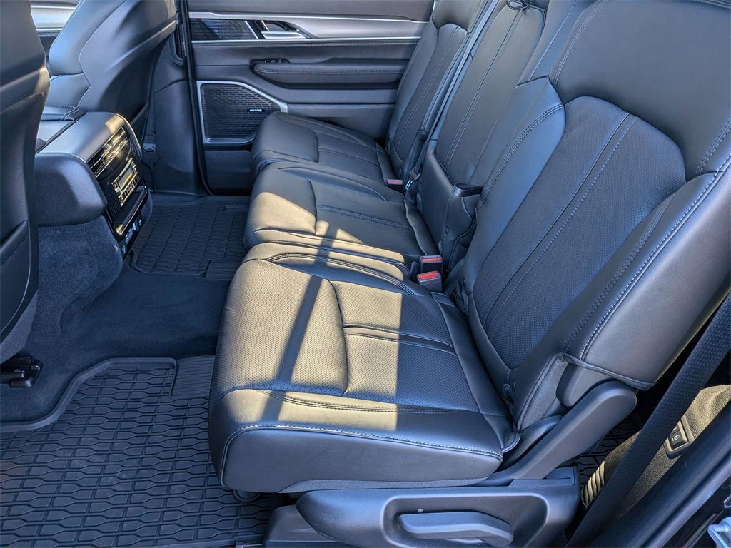 New 2025 Jeep Wagoneer Series II image 21