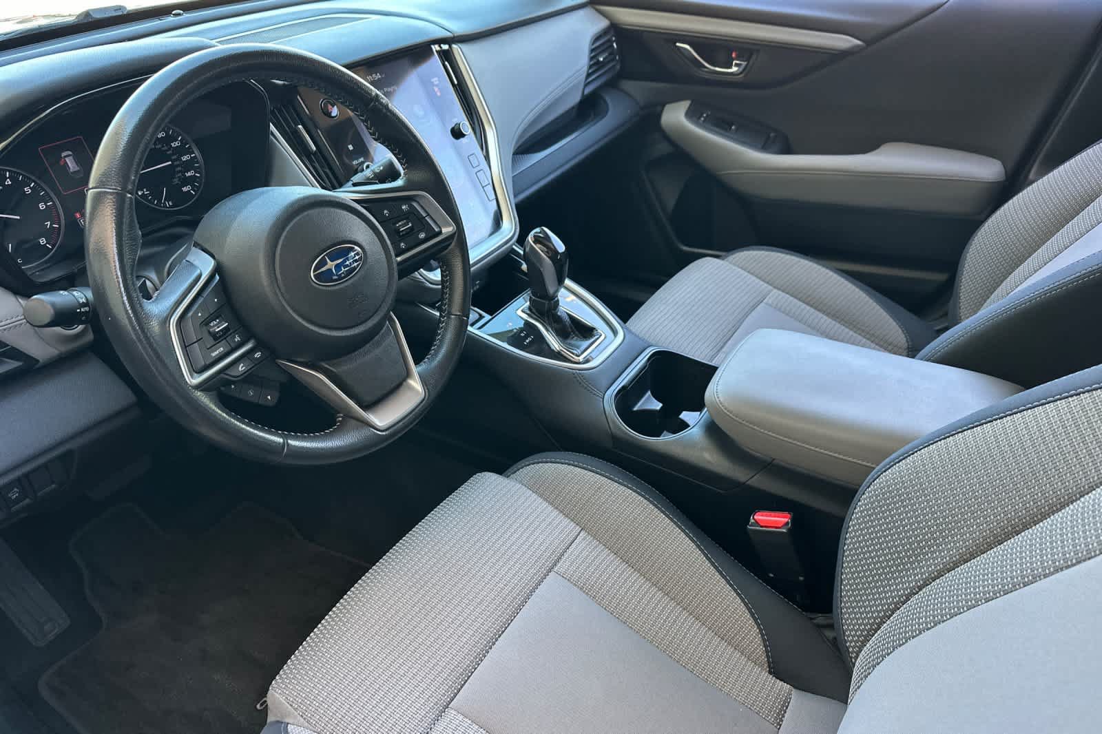 Used 2022 Subaru Outback Premium AWD/4WD image 9