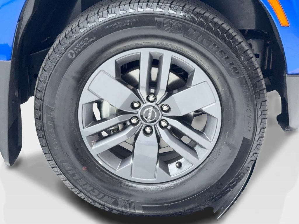 Used 2025 Nissan Frontier SV image 52