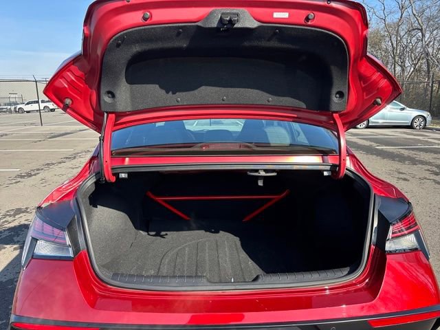 Used 2024 Hyundai Elantra N image 12